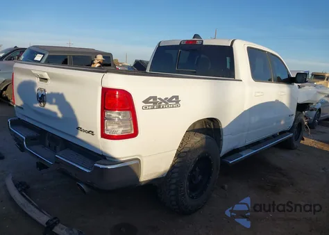 2022 Ram 1500 Big Horn 4X4 6'4 Box из США, поврежденный, VIN 1C6SRFMT2NN161036